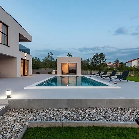 Rocinante Zadarvillas *