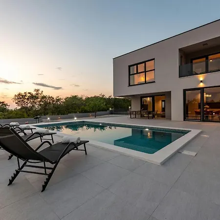 Rocinante Zadarvillas