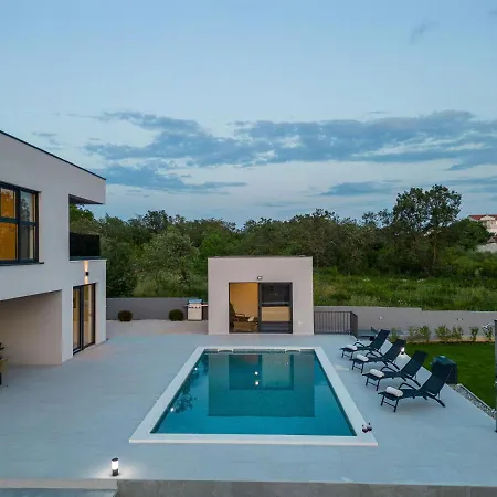 Rocinante Zadarvillas *